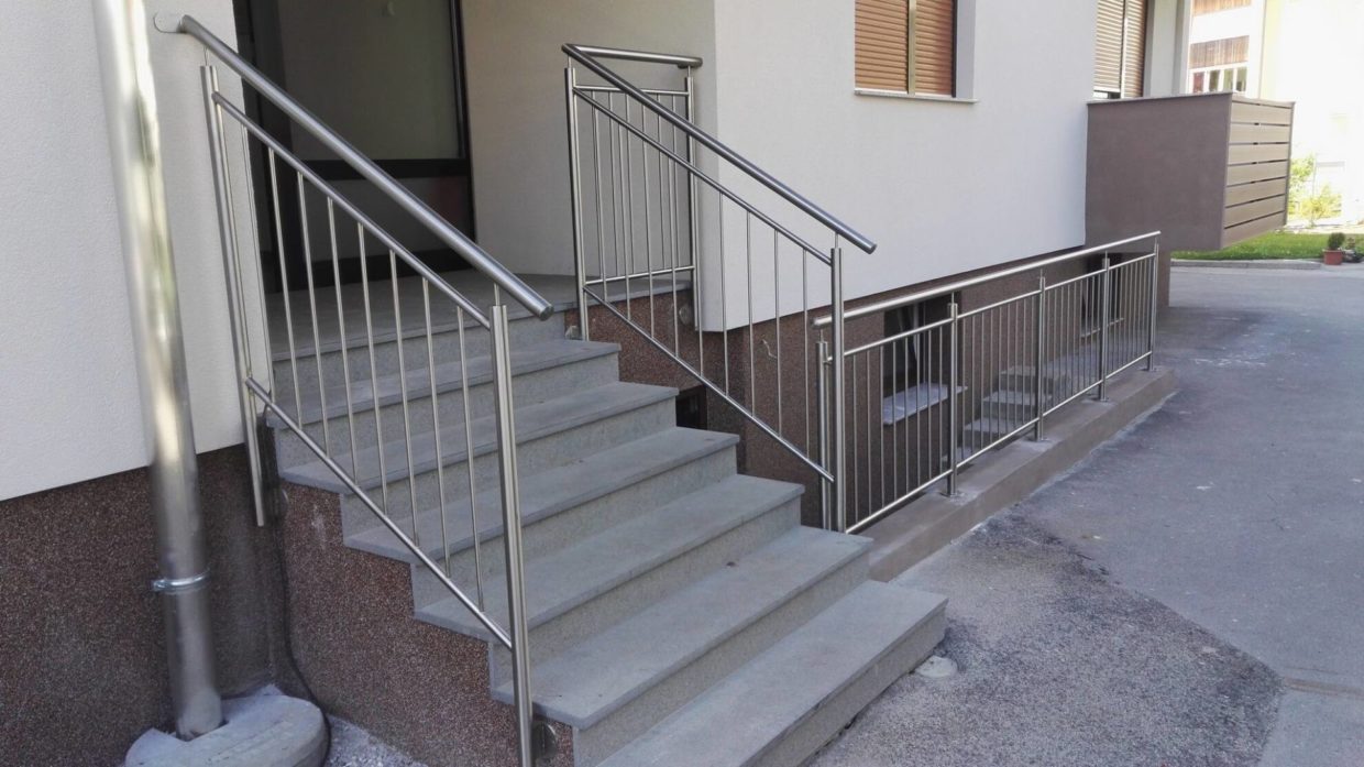 zunanja ograja inox za stopnice