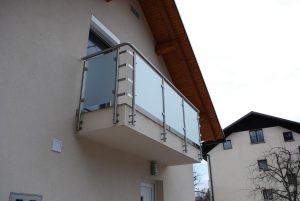 Steklena ograja 35 balkonska ograja inox s steklom